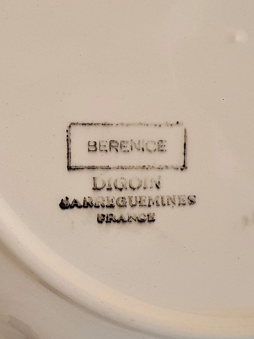 picture of logo from french vintage dish of digoin sarreguemines 'BERENICE' series France