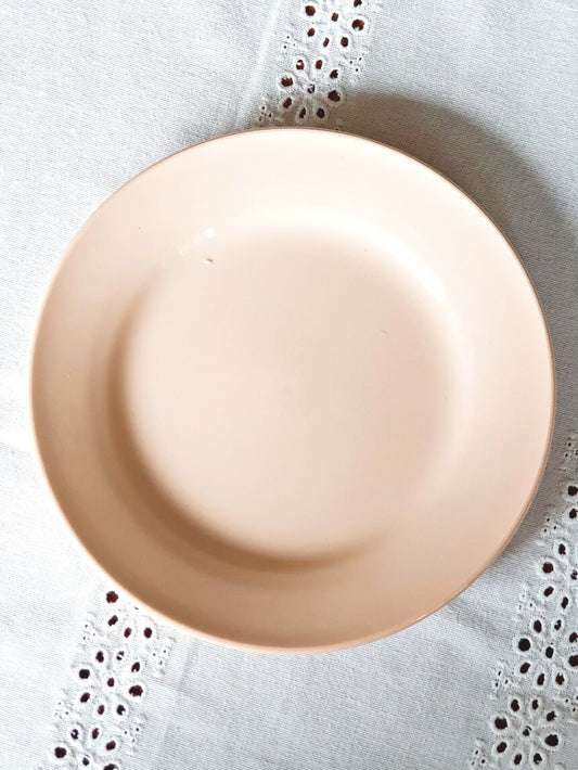 picture of a pink dessert plate from Digoin-Sarreguemines