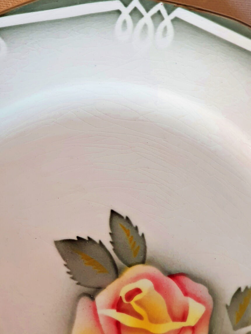Picture of details of french vintage dessert plate from 'Odile' Series, Digoin-Sarreguemines